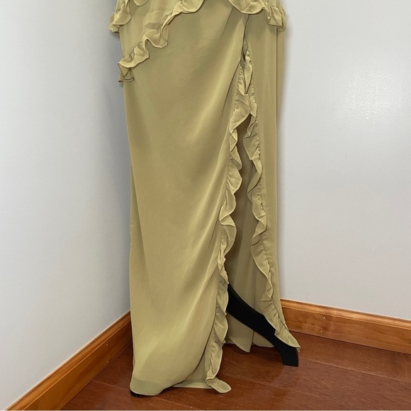 House of CB- PIXIE Olive Ruffle Maxi Dress Size Large Green V Neck Summer - Picture 7 of 15
